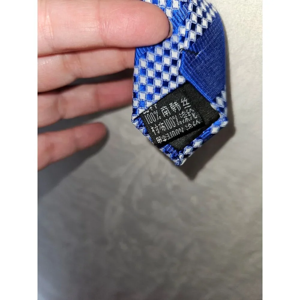 ERMENEGILDO ZEGNA Lot of 2 Ties 100% Silk Squares and Diamonds Duo